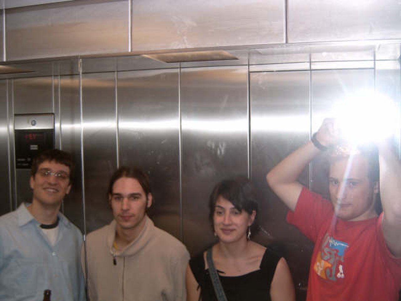 Manuel es el primero por la izquierda