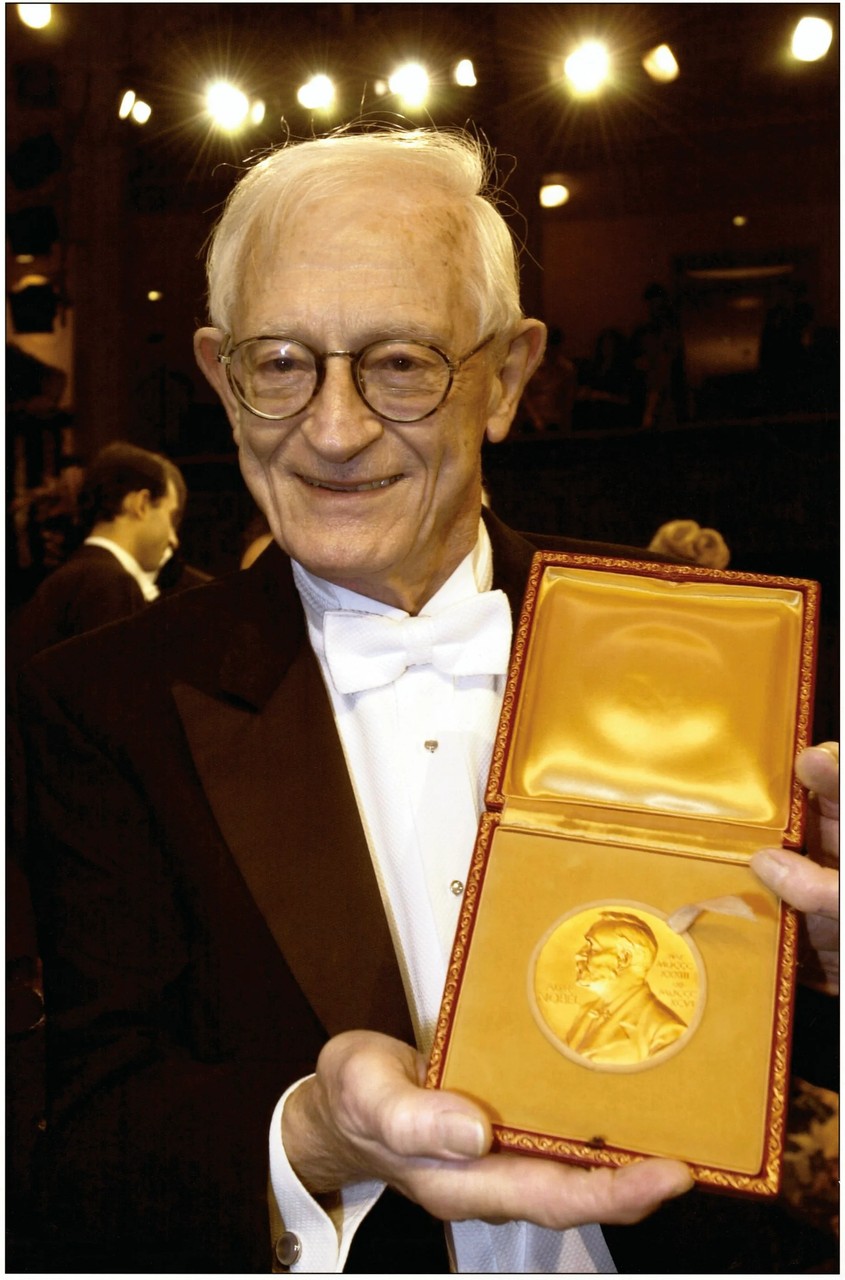 Alan MacDiarmid (1927–2007)