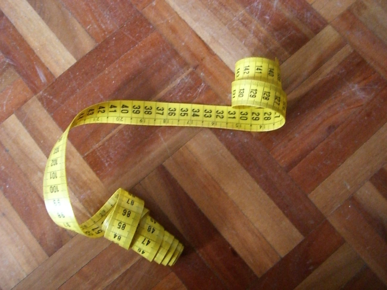How can you measure the Earth with your mom's tape measure, and at the same time, prove that it's not
flat?